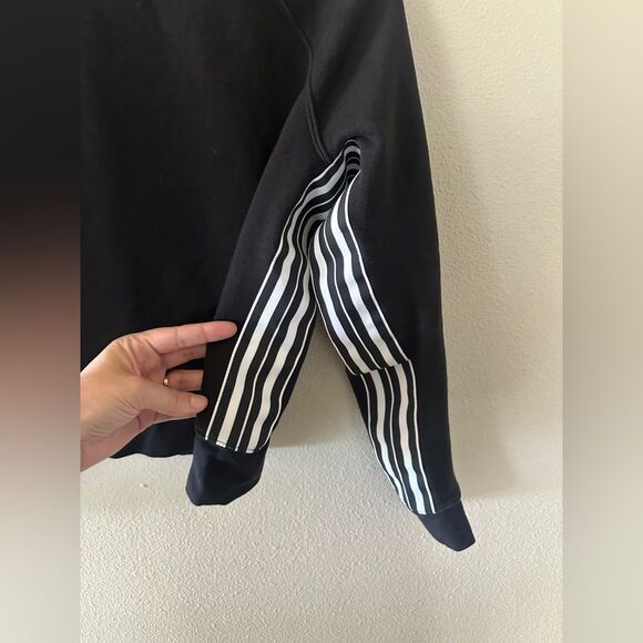 Athleta 24/7 Striped Crew Sweatshirt Black White Sporty Athleisure XS Petite - Picture 6 of 7